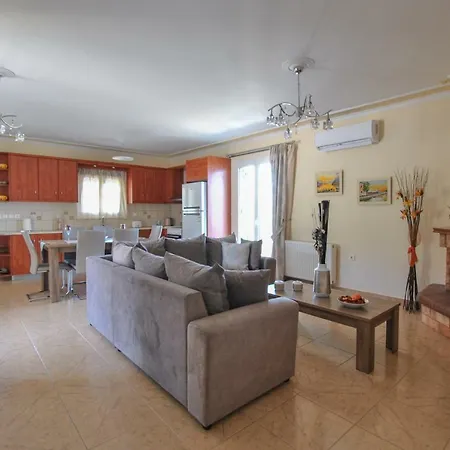 Holiday home Kalliopi *